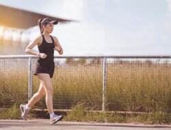 Manfaat Olahraga Pagi vs. Sore: Waktu Terbaik untuk Bakar Kalori Lebih Efisien