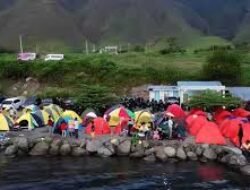 Persiapan Penting Sebelum Melakukan Camping Ceria Bersama Teman Di Tepi Danau Toba